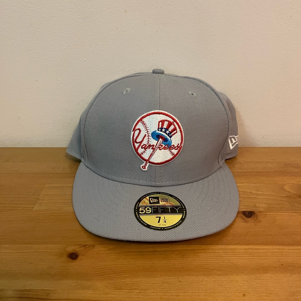 Brand new New York Yankees new era fitted hat
